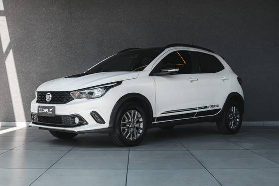 FIAT ARGO 1.3 FIREFLY FLEX TREKKING MANUAL
